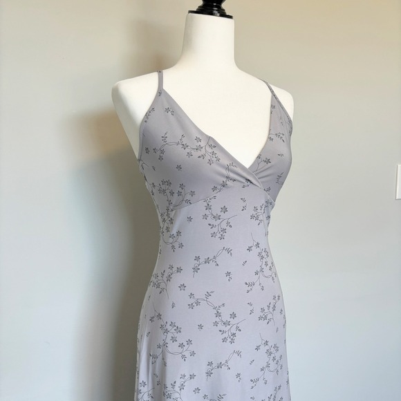Y2K Babydoll Dress Small Stretch Gray V-Neck Spaghetti Strap Floral Fairy Goth - Picture 4 of 9